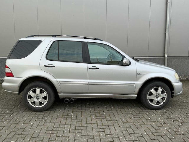2002 mercedes-benz ml 400 cdi biturbo - afbeelding 9 van  37