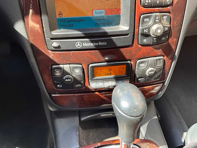 2002 mercedes-benz s-klasse 320 personenauto - afbeelding 11 van  36