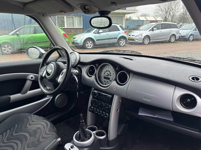 2002 mini cooper 1.6 chili | airco | personenauto - afbeelding 7 van  12