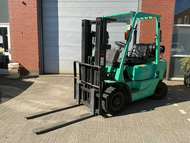 2002 mitsubishi fg25k vorkheftruck - afbeelding 1 van  30