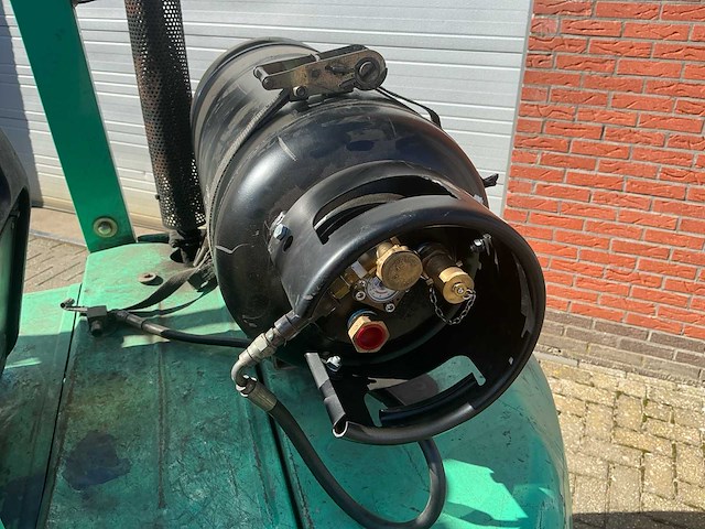 2002 mitsubishi fg25k vorkheftruck - afbeelding 27 van  30