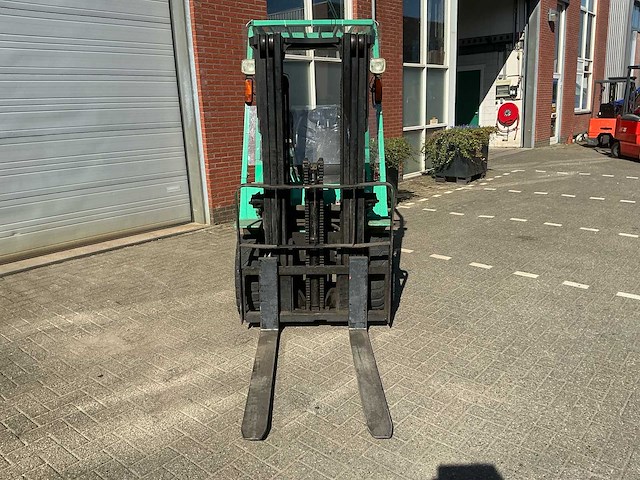 2002 mitsubishi fg25k vorkheftruck - afbeelding 22 van  30