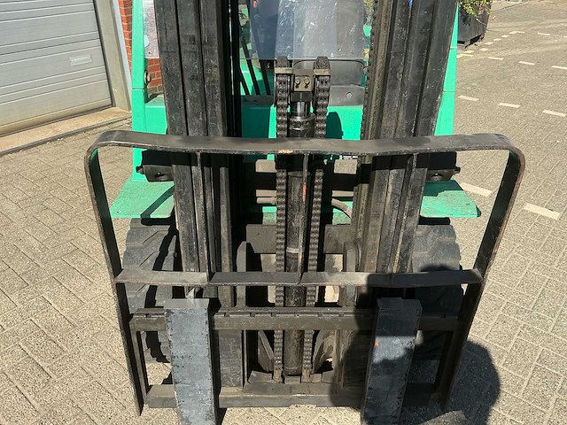 2002 mitsubishi fg25k vorkheftruck - afbeelding 29 van  30