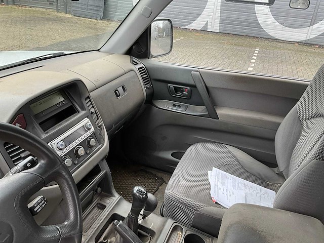 2002 mitsubishi pajero 3.2 glx bedrijfswagen 07-bf-lv - afbeelding 15 van  34