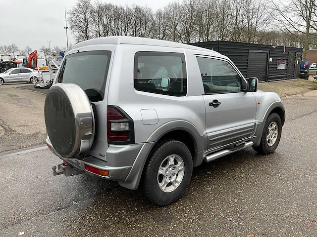 2002 mitsubishi pajero 3.2 glx bedrijfswagen 07-bf-lv - afbeelding 24 van  34