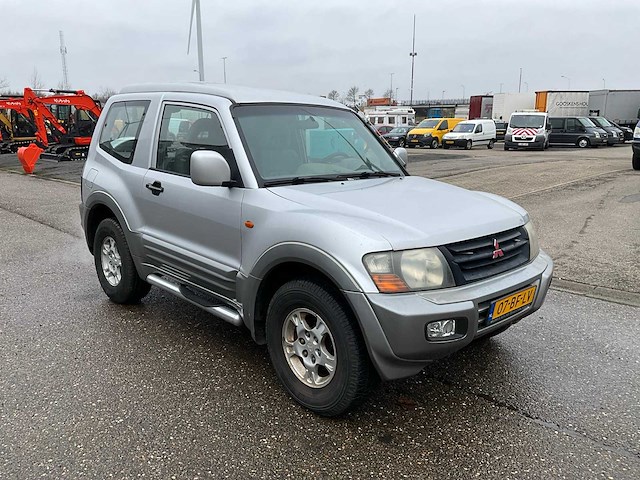 2002 mitsubishi pajero 3.2 glx bedrijfswagen 07-bf-lv - afbeelding 34 van  34