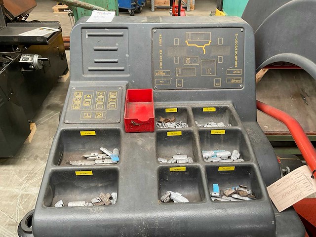 2002 mondolfo mt2300 banden balanceerapparaat - afbeelding 3 van  5