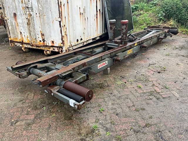 2002 multilift clf26s vrachtwagen kabelsysteem opbouw - afbeelding 1 van  10