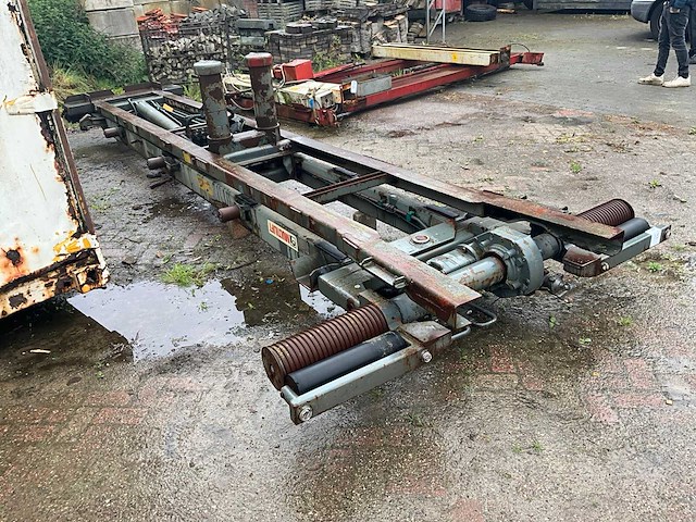 2002 multilift clf26s vrachtwagen kabelsysteem opbouw - afbeelding 2 van  10