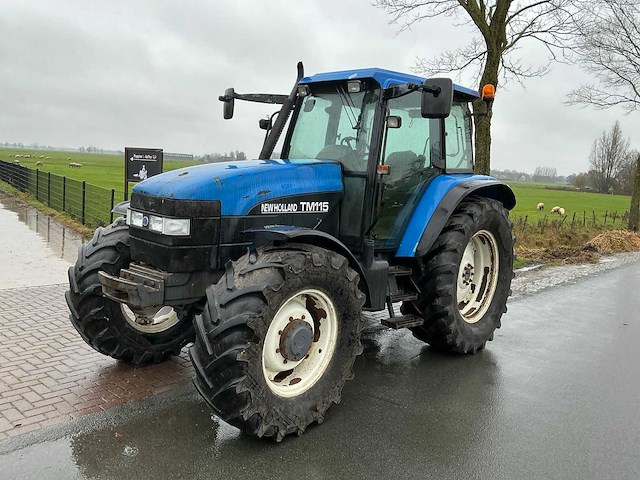 2002 new holland tm 115 vierwielaangedreven landbouwtractor - afbeelding 15 van  32