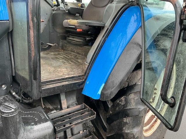 2002 new holland tm 115 vierwielaangedreven landbouwtractor - afbeelding 21 van  32