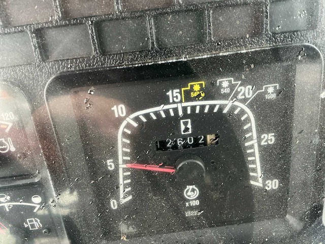 2002 new holland tm 115 vierwielaangedreven landbouwtractor - afbeelding 27 van  32