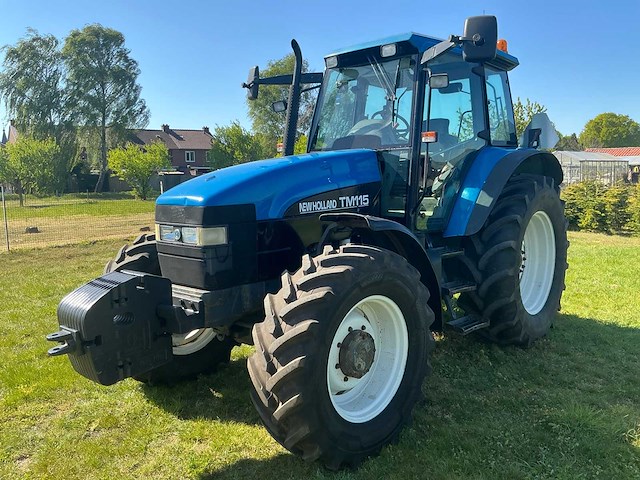 2002 new holland tm115 vierwielaangedreven landbouwtractor - afbeelding 1 van  14