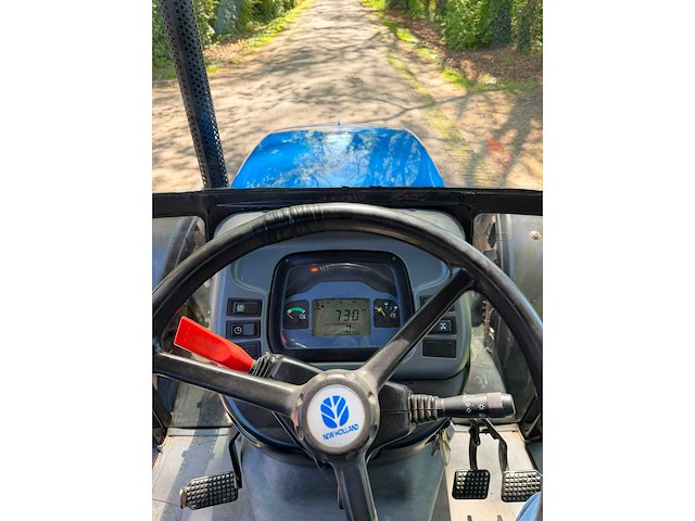 2002 new holland tn70da vierwielaangedreven landbouwtractor - afbeelding 2 van  12