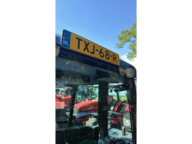 2002 new holland tn70da vierwielaangedreven landbouwtractor - afbeelding 3 van  12