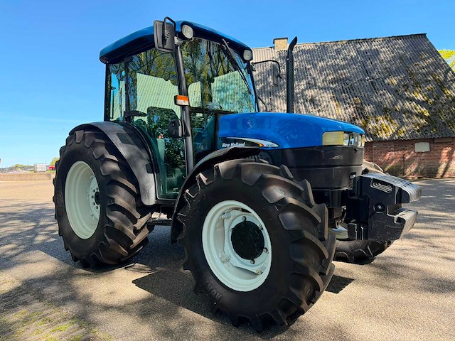 2002 new holland tn70da vierwielaangedreven landbouwtractor - afbeelding 6 van  12