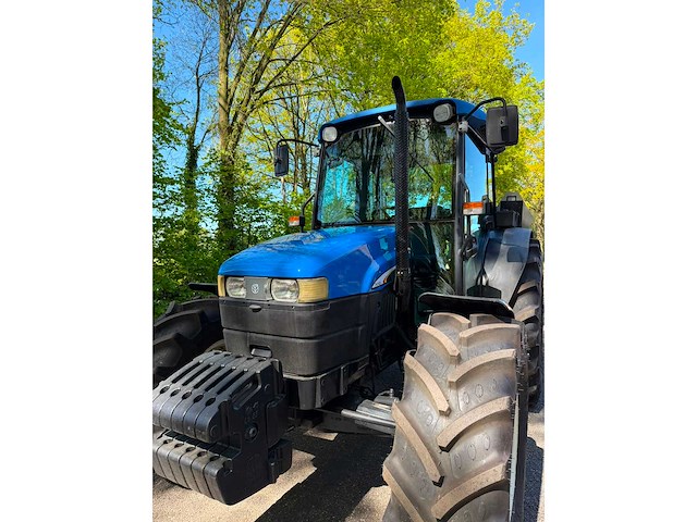 2002 new holland tn70da vierwielaangedreven landbouwtractor - afbeelding 5 van  7
