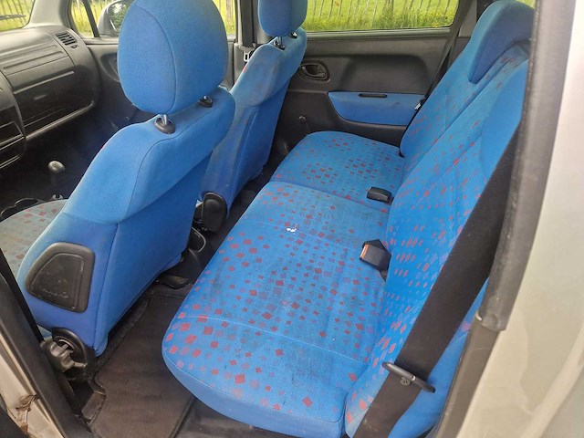 2002 opel agila 1.2-16v comfort personenauto - afbeelding 6 van  17
