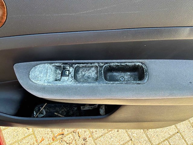 2002 peugeot 307 1.6-16v xt personenauto - afbeelding 12 van  22