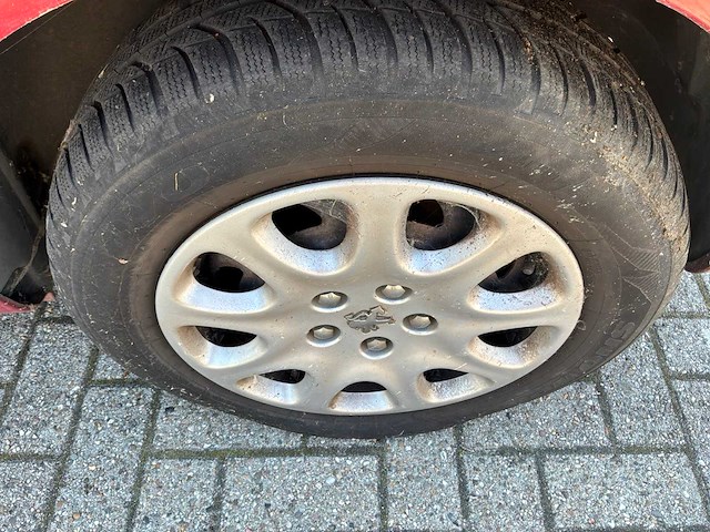 2002 peugeot 307 1.6-16v xt personenauto - afbeelding 27 van  33