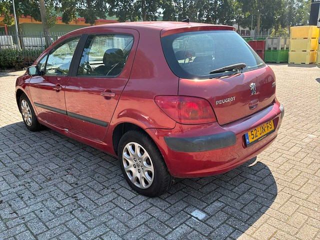 2002 peugeot 307 1.6-16v xt personenauto - afbeelding 29 van  33
