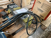 2002 presta eisele 27/1048000 umbau aluminium profiel ponsmachine met toebehoren - afbeelding 12 van  14