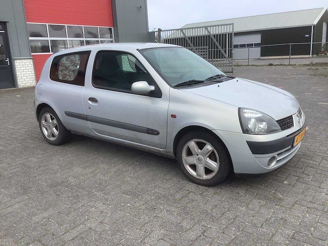2002 renault clio 1.6-16v dynamique personenauto - afbeelding 8 van  15