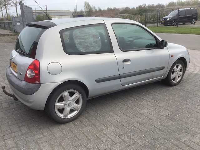 2002 renault clio 1.6-16v dynamique personenauto - afbeelding 12 van  15