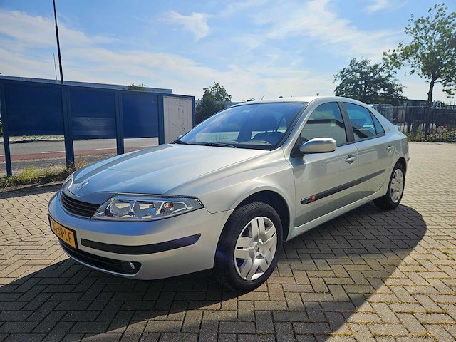 2002 renault laguna 1.8-16v expression personenauto - afbeelding 1 van  17