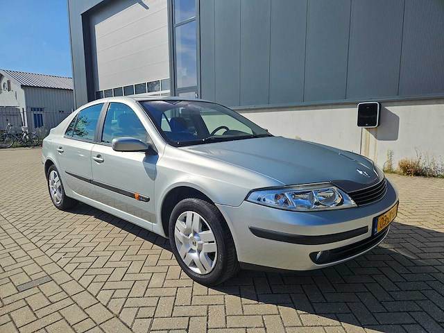 2002 renault laguna 1.8-16v expression personenauto - afbeelding 10 van  17