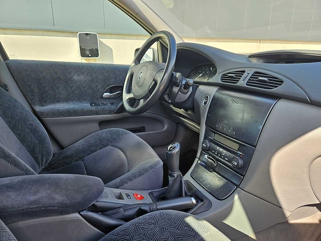 2002 renault laguna 1.8-16v expression personenauto - afbeelding 17 van  17