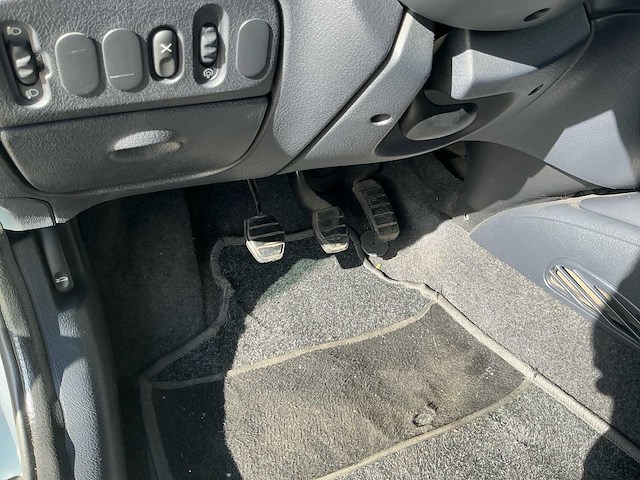 2002 renault mégane cabrio 1.6-16v sport way personenauto - afbeelding 8 van  24