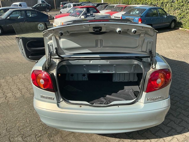 2002 renault mégane cabrio 1.6-16v sport way personenauto - afbeelding 14 van  24