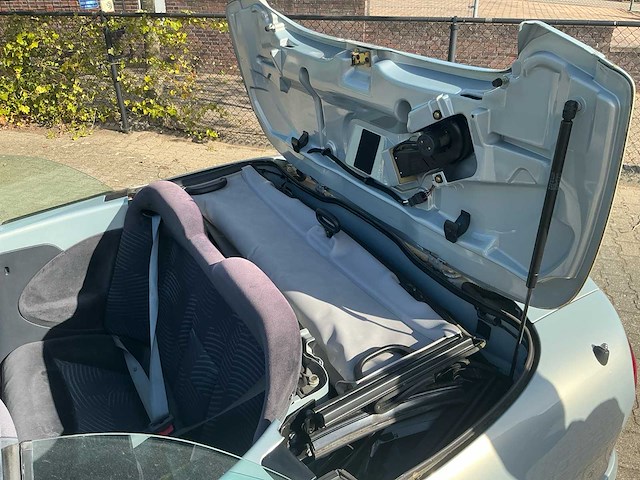 2002 renault mégane cabrio 1.6-16v sport way personenauto - afbeelding 17 van  24