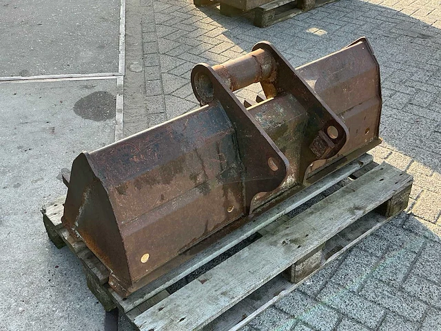2002 schaeff hml22 banden graafmachine - afbeelding 10 van  28