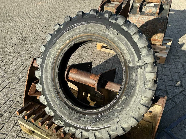 2002 schaeff hml22 banden graafmachine - afbeelding 21 van  28
