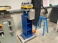 2002 schüco basispresse pneumatische persmachine - afbeelding 2 van  5