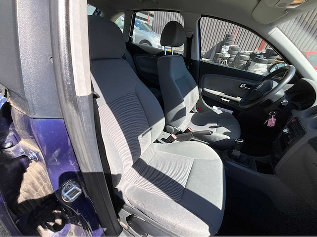 2002 seat ibiza 1.4-16v signo personenauto - afbeelding 10 van  31