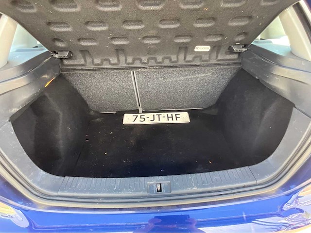 2002 seat ibiza 1.4-16v signo personenauto - afbeelding 13 van  31