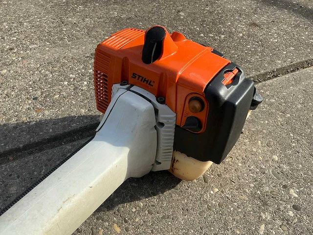 2002 stihl fs 350 bosmaaier - afbeelding 5 van  8
