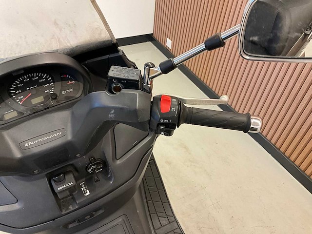 2002 suzuki burgman 400 motorscooter - afbeelding 14 van  23