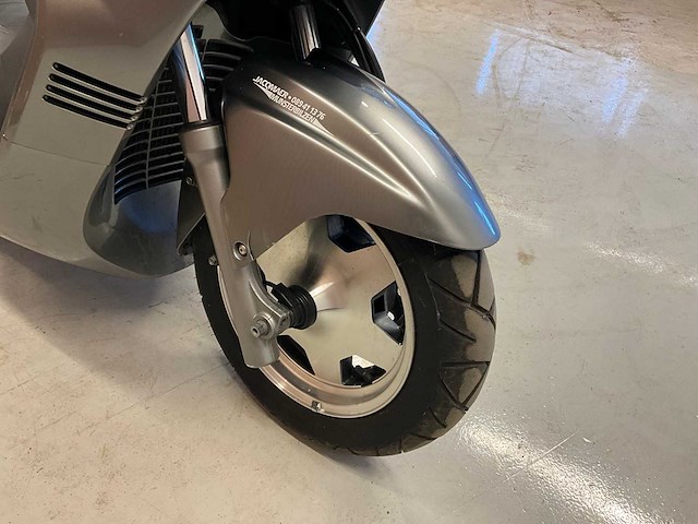 2002 suzuki burgman 400 motorscooter - afbeelding 2 van  11