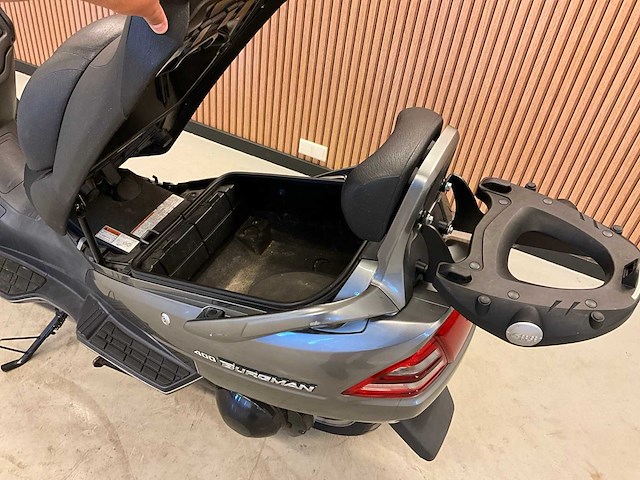 2002 suzuki burgman 400 motorscooter - afbeelding 5 van  11