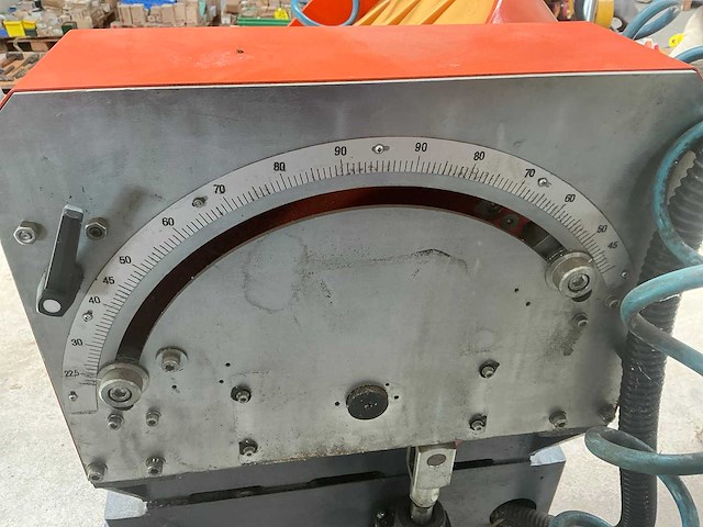2002 tekna tk123/p afkortcirkelzaagmachine met aan/afvoerrollenbaan - afbeelding 3 van  3
