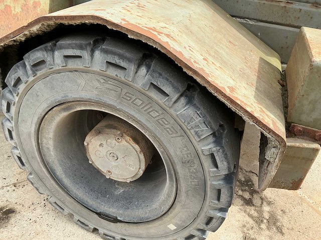 2002 terberg yt180 haakarmvrachtwagen - afbeelding 2 van  22