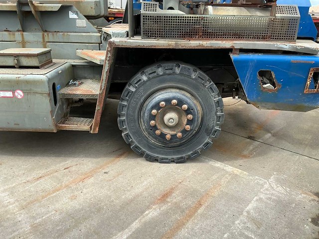 2002 terberg yt180 haakarmvrachtwagen - afbeelding 17 van  22