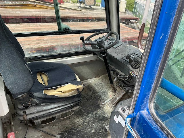 2002 terberg yt180 haakarmvrachtwagen - afbeelding 3 van  7