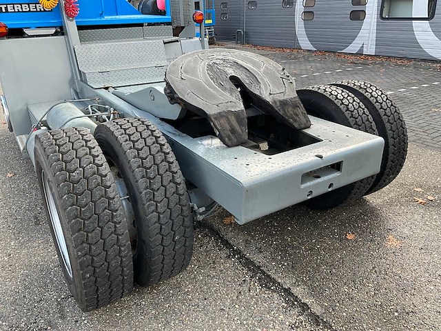 2002 terberg yt220 rangeertrekker - afbeelding 8 van  29