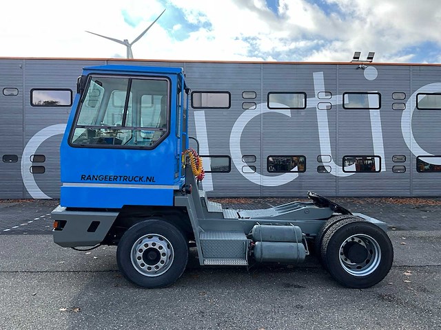 2002 terberg yt220 rangeertrekker - afbeelding 23 van  29