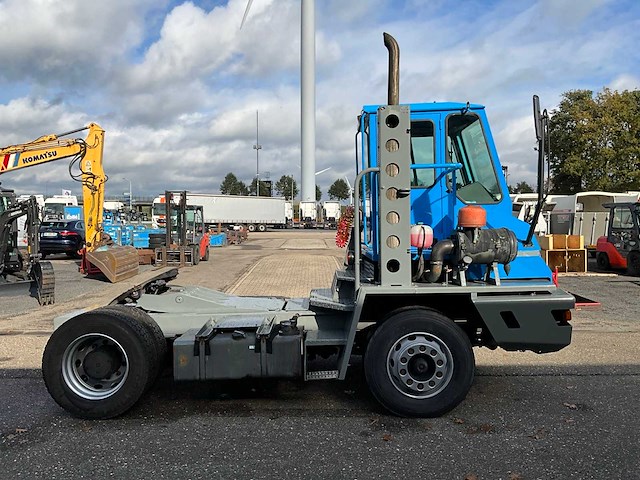 2002 terberg yt220 rangeertrekker - afbeelding 13 van  14